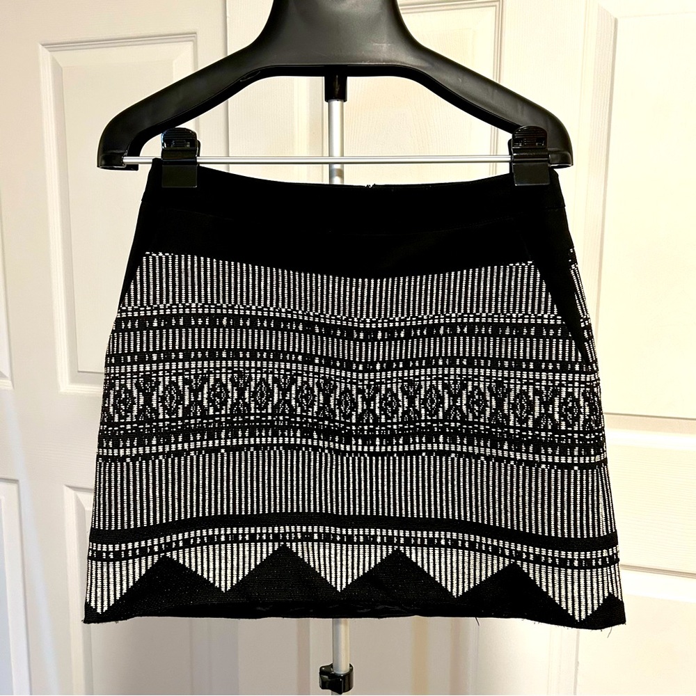 New! Karen Millen Black/White Mini Skirt